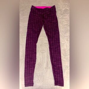 Lululemon leggings, size 4, color:purple/pink pattern